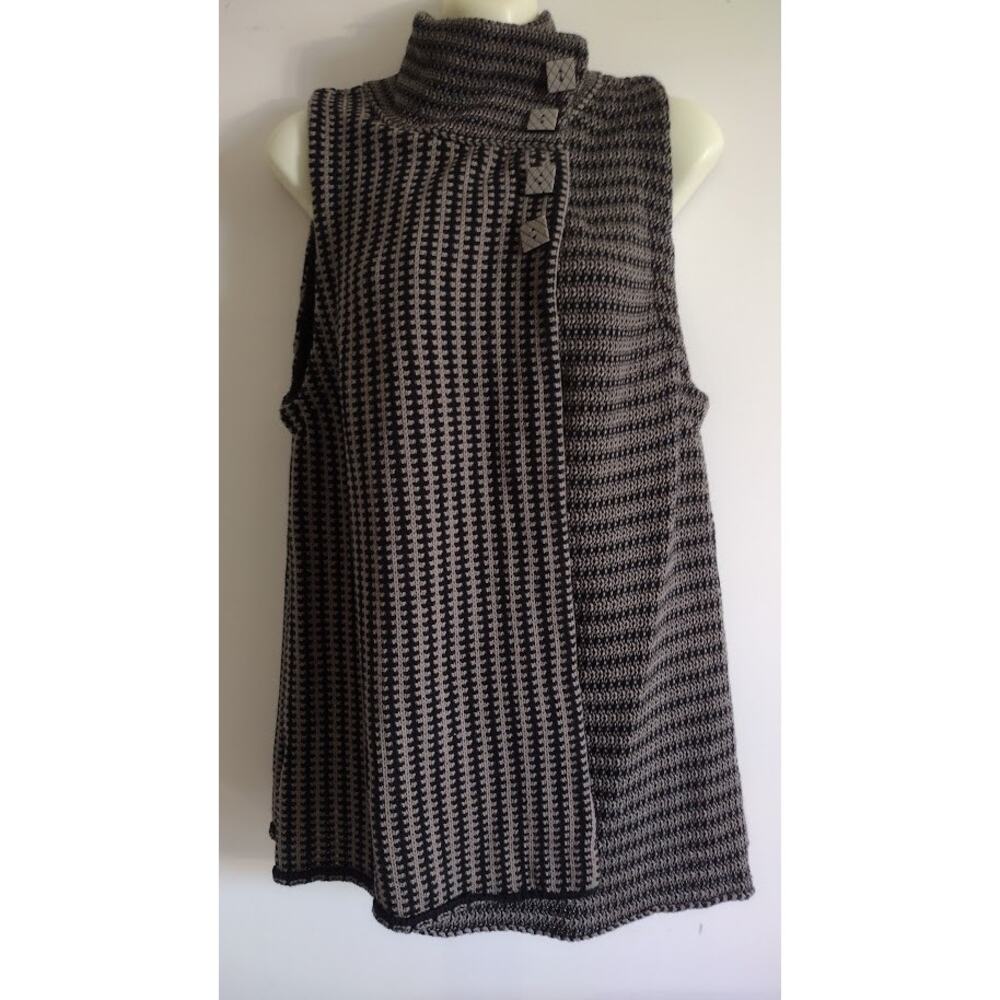Habitat Long Bulky Knit Vest with High Button Collar, Blk/Taupe, Sz‎ M